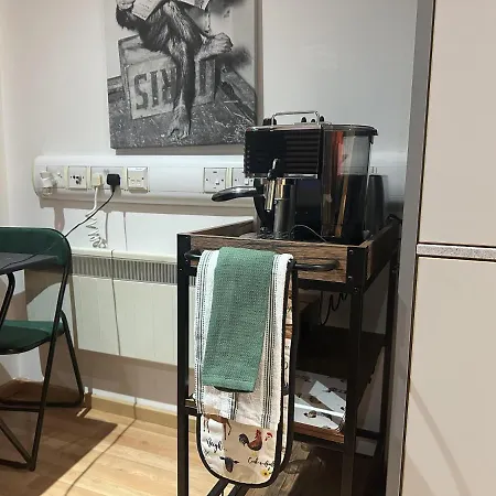 Отель Chic Citispace -1-bed Leeds City-wifi Лидс